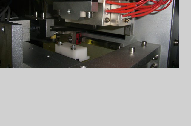 如何選擇鋁腔體CNC加工方法？怎么解決鋁腔體CNC加工精度問(wèn)題呢？