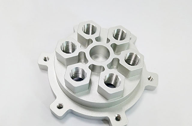 新能源設備五軸加工具有什么優(yōu)點