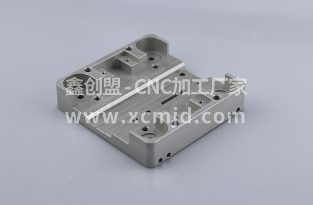  汽車連接器數(shù)控加工打樣有什么用？關(guān)于汽車連接器數(shù)控加工的幾點(diǎn)作用 